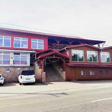 Restaurant And Pension Stenly Spissky Stvrtok Exterior photo