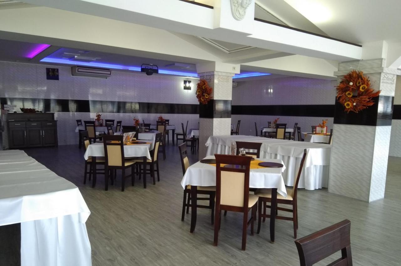 Restaurant And Pension Stenly Spissky Stvrtok Exterior photo